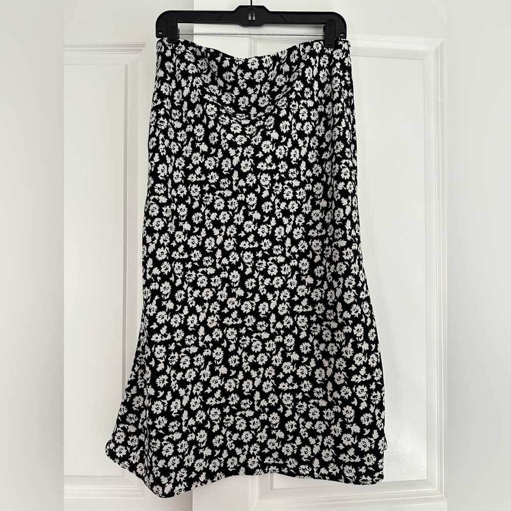 Rachel Zoe Black and White Floral Maxi Skirt